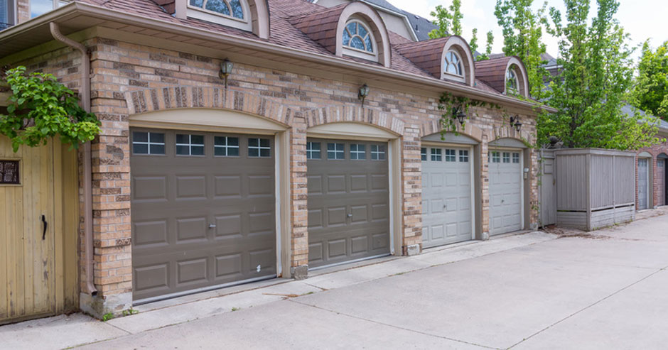 Broken garage door repair Anne Arundel County